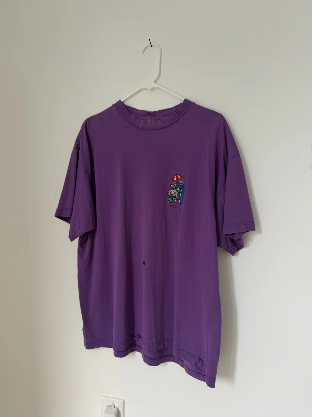 Vintage Guess Tee Purple Lifeguard Logo Size Large - Picture 2 of 5